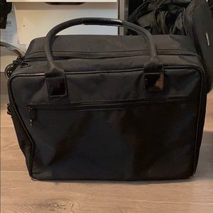 MAC TRAVEL BAG WITH 2 zuca inserts